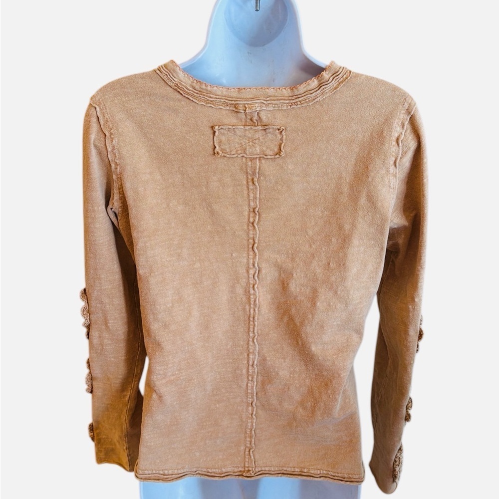 Easel Henley Long Sleeve Top Size Small Camel Color Scooped Neckline Relaxed Fit - Picture 7 of 13